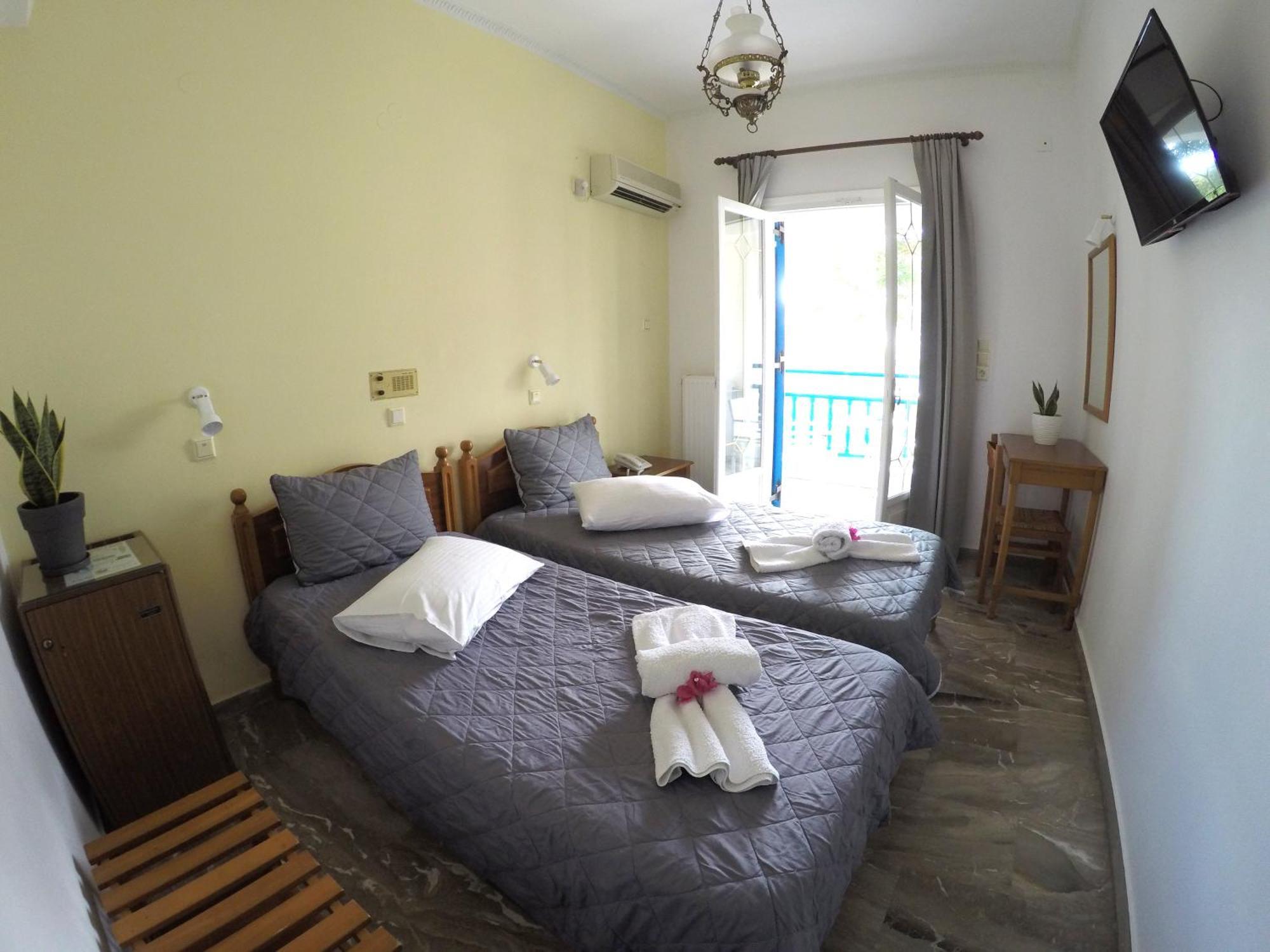 Hotel Zeus Kamári 객실 사진